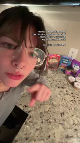 i don’t think i realized how bad they were until i picked it up like a puck😭😭😭 #dubaichocolate #brownie #bakingstream #cookingstream #dubaichocolatebar 