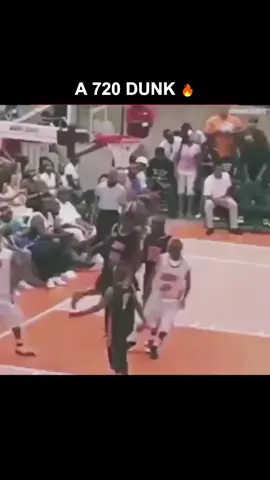 Basketball player does a 720 dunk mid game! #basketball #sports 