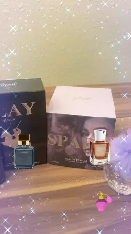 Crisp Aroma: Vibrant and energizing scent that refreshes instantly Effortless Wear: Easy-to-wear fragrance that pairs well with any outfit Luxurious Set: Elevate your everyday with this luxurious perfume set Memorable Trail: Subtle fragrance that leaves a beautiful lingering scent Signature Fragrance: A distinctive scent that represents your unique identity Timeless Appeal: Classic and enduring perfume, never goes out of style #perfume #colonge #smellinggood 