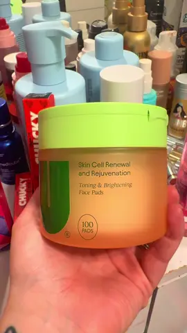 These toner pads have helped my skin so much! I’ve only been using them for about a week and can already tell a difference with my skin texture. Gets yours in the link below! #fyp #skincareroutine #fypシ゚viral #momtok 