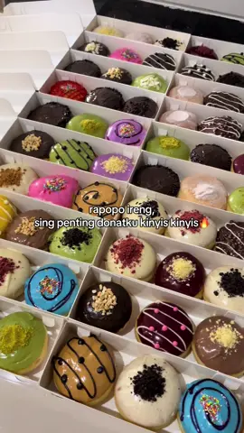 pesona donat 10 ribu dapat 3 🔥 #fyp #donat #kulinersolo #donatviral #jajansolo 