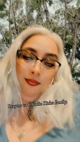#prayers#charliekirk #likecommentsharefollow #engagement #livestreamer 