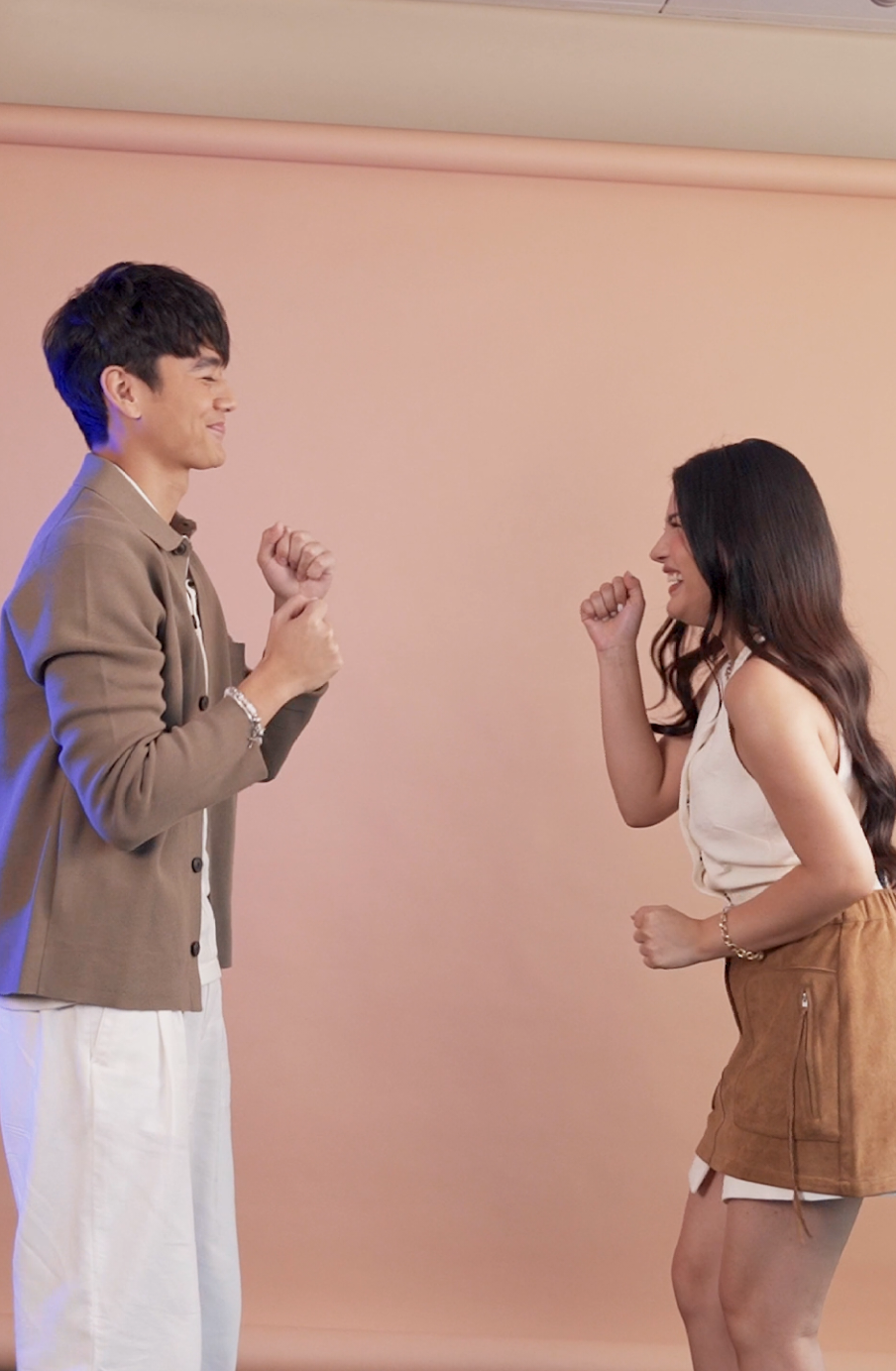 Satur-yay!!! Weekend smiles with #AZVer 😁 #AZMartinez #RiverJoseph #MetroXPBBCelebrityCollab Video by @niceprintphoto 