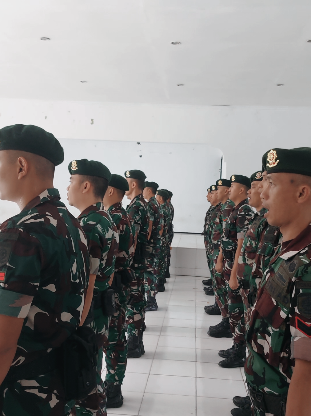 Mars Batalyon Kavaleri 1 Kostrad  1'St Armored Battalion  Go Fight Win  #lewatberanda #fyppppppppppppppppppppppp #fyp #foryou #xybca 