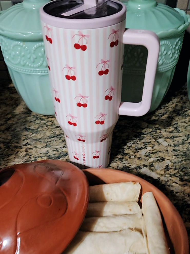 switched from my Stanley to this cute new #hydrojug 😍 now I can carry my cup in my bag without worrying about it tipping over and spilling! #fyp #cherryhydrojug  #midnightsnack 