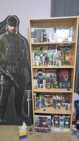 wanted to show off my new metal gear display! all of this was in bins before it feels good to finally have it oit in the open  #metalgearsolid #bigboss #metalgearsoliddelta #metalgear #mgs 