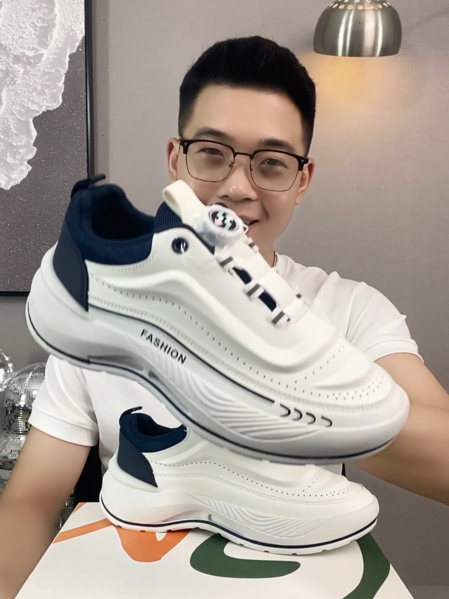 Giày sneaker nam vặn nút LAKINTA GN79 #giaysneaker #giaythethao #giaynam  #thinhchotdon #thinhbangiay