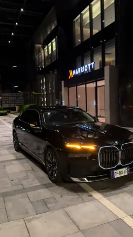 Tiền đi liền với quyền #bmw #bmw7series 
