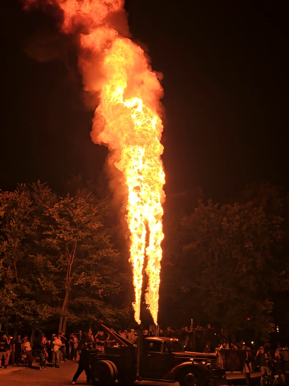 ratstock 3 #ratrodmagazine #dilligaf #simonsaysgarage #flamethrower 