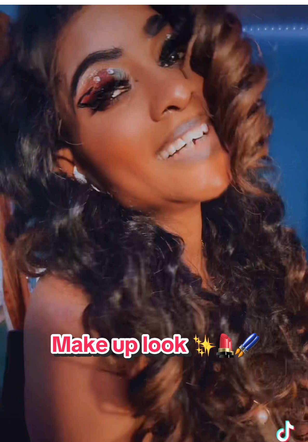 Make up look🖌️✨💄#fypシtiktok #foryoupage #like #share #comment 