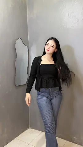 Top kemben yang banyak di cari cakep banget di padukan dengan cardigan, jujur cakep bangett #kemben #racuntiktok #atasanwanita #racunshopee 