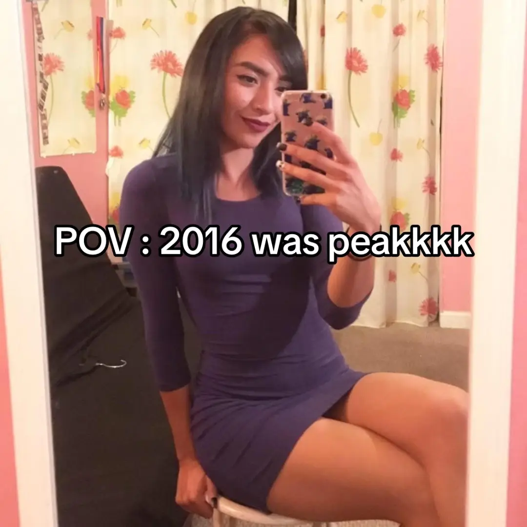 I went through so many phases and I dont regret a single one!!! 😂🩷🩷 #2016throwback #2016makeup #2016vibes #2016 #fyp 