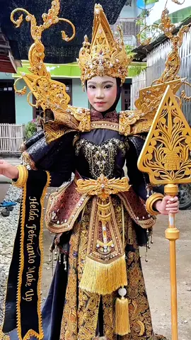sementer ini kan make up dan kostum nya 🥰🥰🥰 #makeupkarnaval #karnaval #kaumantulungagung #karnavaltulungagung #agustusan #maskotkarnaval #fyppppppppppppppppppppppp 