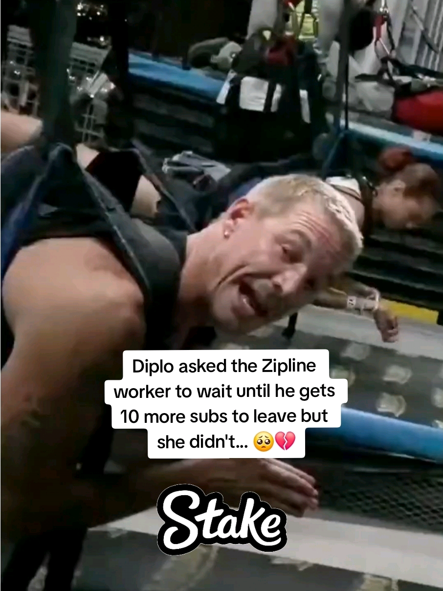 Diplo asked the Zipline worker to wait until Major Lazer gets 10 more subs to leave but she didn't... 🥺💔 #fyp #diplo #majorlazer 