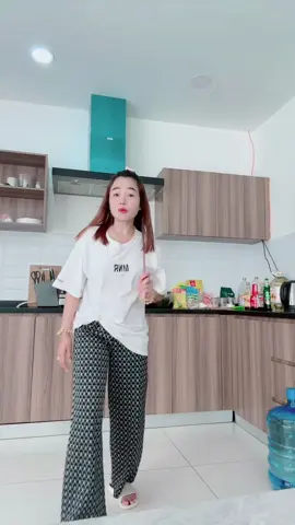 🤣ត្រៀមសំនួរ ពេលទៅផ្ទះភ្ជុំ😂