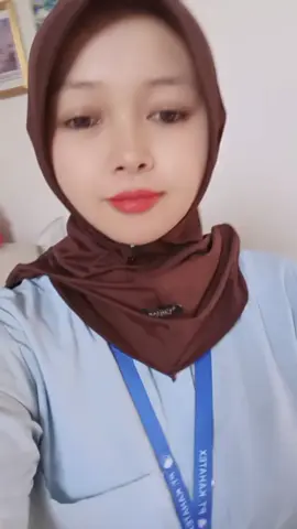 coba absen ada yg satu kerjaan gk sama aku😅 #kulipabrik #fyp 