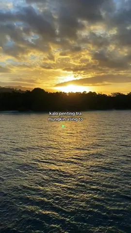 Betul tidak🙂#epyepe #berandatiktok #ambonpride🏝🔥 #sunset #statuswa 