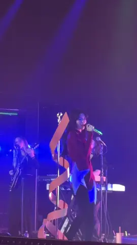 Marina, the woman that you are 😩🩷 I was absolutely sobbing this entire show, a dream come true.  #saltlakecity  #marinadimandis #marina #princessofpower  #marinaandthediamonds @MARINA @MARINA HQ 