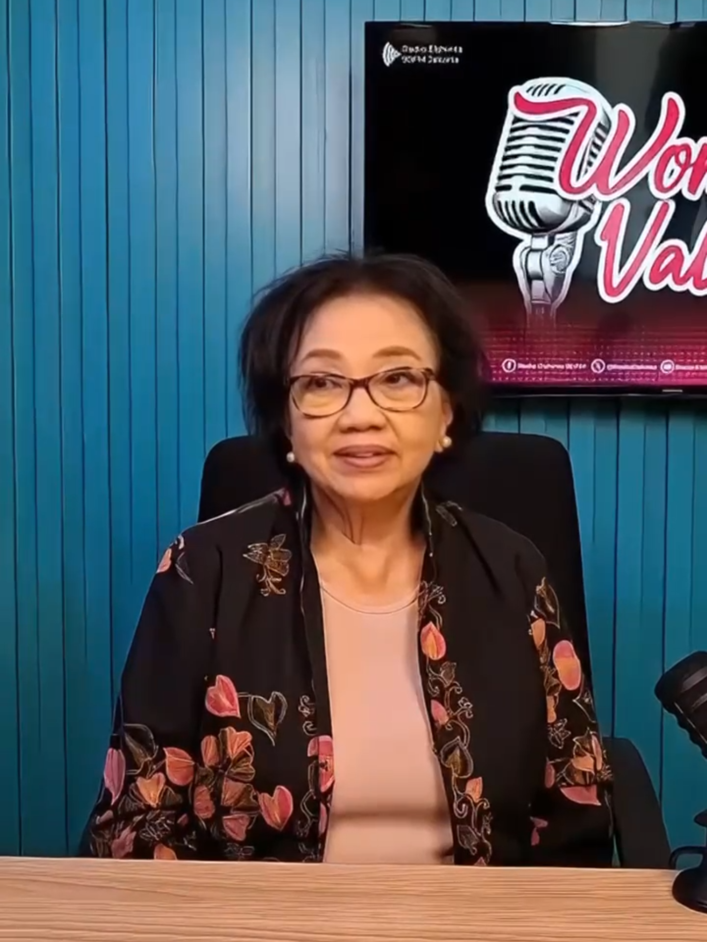 Sebagai Gen z sering dihadapkan dengan beberapa pilihan seperti antara memilih passion atau karir. Pada era saat ini banyak terjadi perubahan, apakah passion tetap menjadi prioritas atau fokus pada keterampilan? Kira-kira apa yang bisa memastikan kelangsungan karir kita nantinya? Jangan lupa nonton juga Podcast Women Value bareng Eileen Rachman di Youtube Radio Elshinta! #GenZ #Passion #Karir #Perubahan #JamanNow #fokus #Keterampilan #generasi #jaman #podcast #womenvalue #eileenrachman #sdm #sumberdayamanusia #buku #penulis #motivator #konsultan #validasi #sukses #ciptakankarya #karya #hausvalidasi #genz