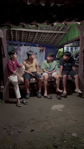 Kalian pulang malam lewat kuburan takut juga ga ? #fyp #ceritakita #tipetipeomped 