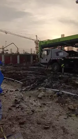 untitern base jii 🔥🔥🔥  #blora24jam #fyp #fyppppppppppppppppppppppp #alatberat #operatorcrane 