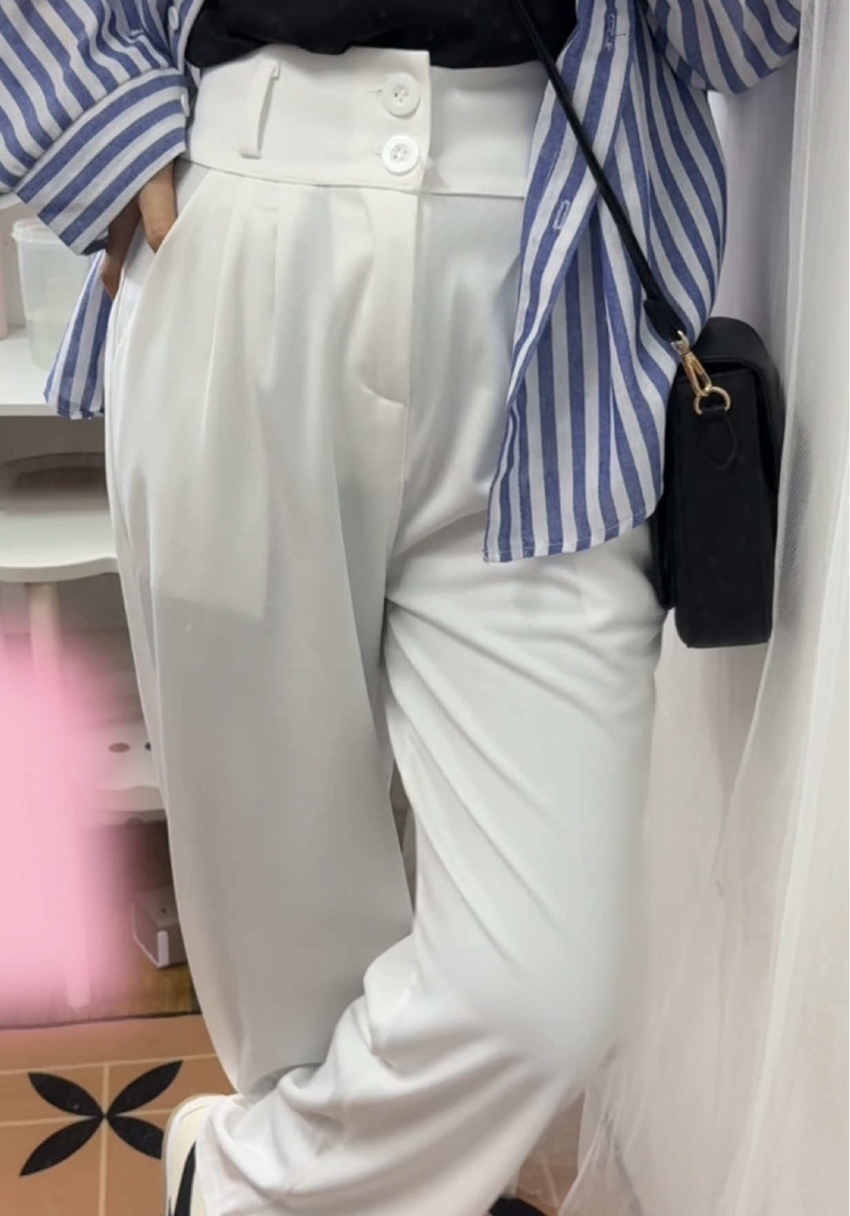 Replying to @𝐻𝒶𝓃𝒾𝓂𝒿𝒶𝒶_ 🎀 betol tu babe ! #seluarslackwanitaviral #seluarmurah #seluarhighwaist 