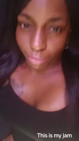 #foreveryoung #musiclover #vibing #selflove #grateful I love music any type of music I'm vibing and listen to music and doing my teacher I said the same time music