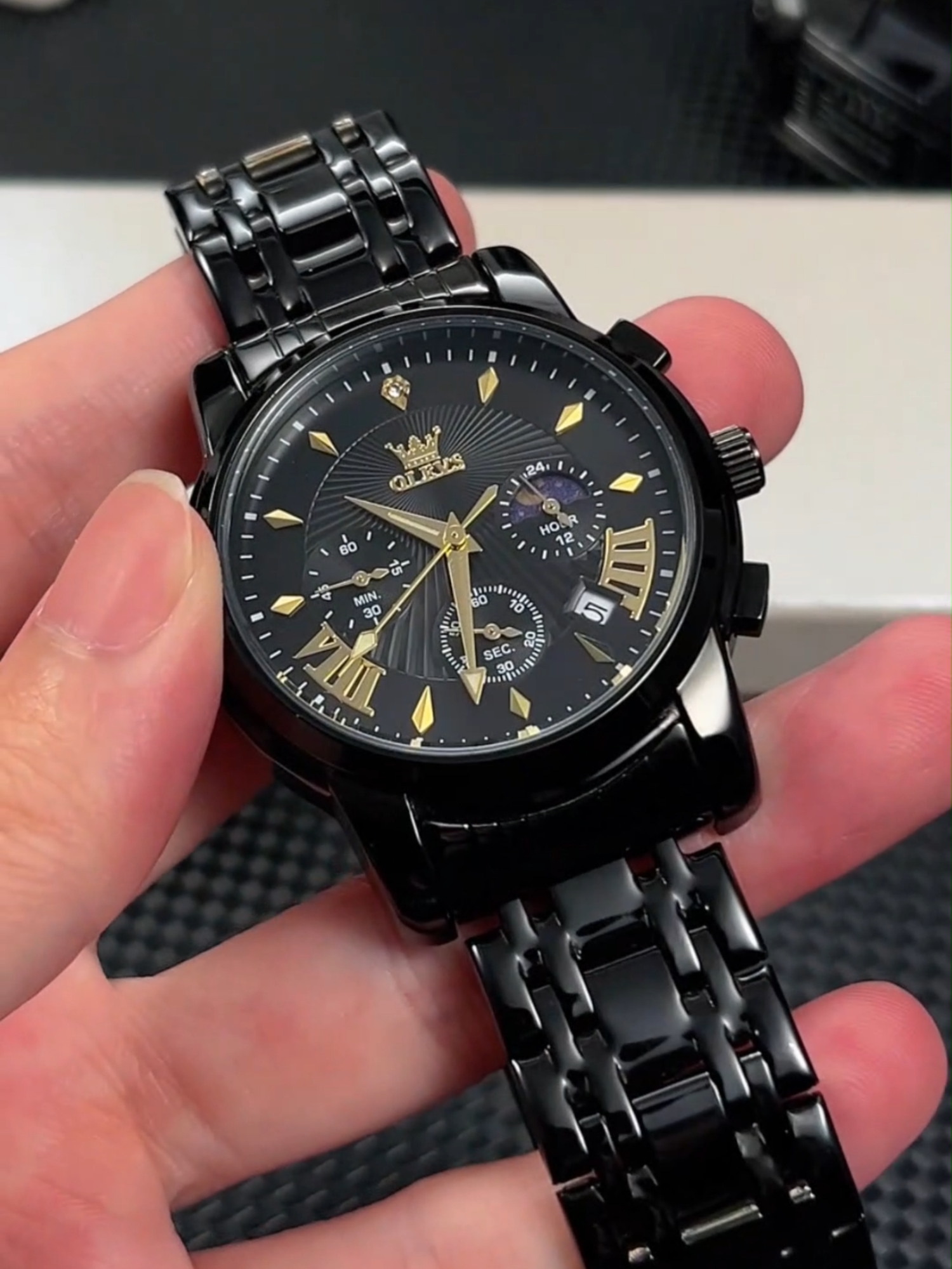 TikTokers are obsessed!The watch you need to know #watch #watches #tiktokshop #ads #tiktok #styleup #foryourpage #springto