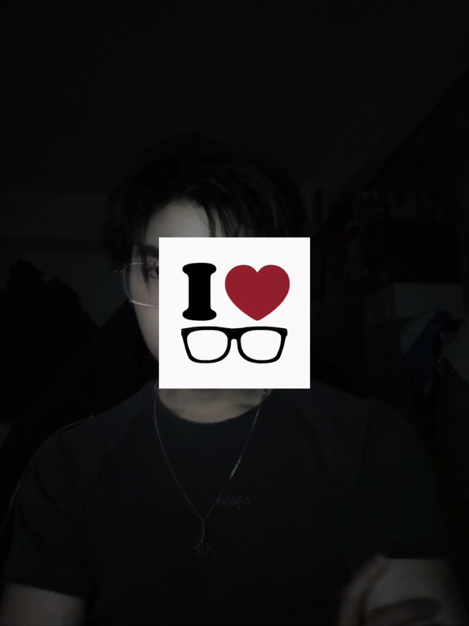 THANKYOUUU FOR UPLOADING WEARIBG GLASSESSS LOVE IT SO MUCH hehe so made the edit into this   #thomaskong #โทมัสก้อง #tthomastc #โทมัสธีร์ทัศน์ #fyp 