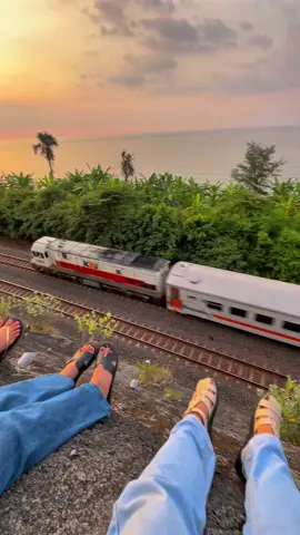 Info kota kata cah!!#sunset #pantaijodo #wisatabatang #fypシ #treding 