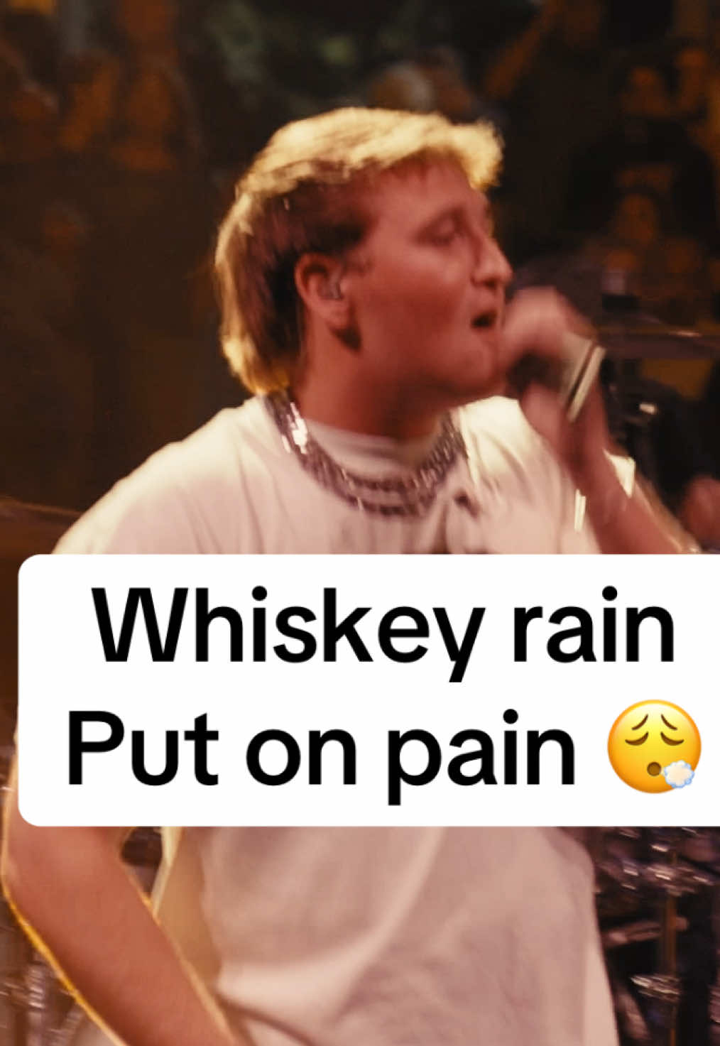 Graham barham whiskey rain on top . #fyp #foryou #viral #trendingsound #foryoupage❤️❤️ 