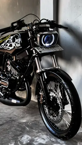 Cisss😗 #twostroke #2stroke #rxking #rxking135cc #rxkingnusantara #rxkingindonesia #2takmenolakpunah #2strokelover #fypシ #fyp #fypdongggggggg #danapelajar #capcut 