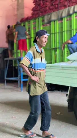 jogetin bae 🤙😎 #surabaya #kalimantan #indonesia #abcxyz #masukbranda 