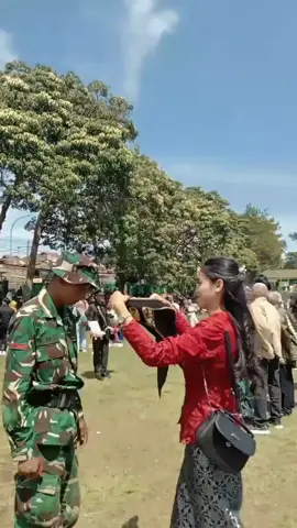 Selamat atas pelantikan nya sayangku,jadilah prajurit yang amanah,tetap membumi ya ,I'm proud of you,bangga selalu ada disetiap proses mu🤍 @07112006  #pelantikan #pasanganabdinegara #pusdikajenlembang #tniindonesia🇮🇩 #fyppppppppppppppppppppppp 