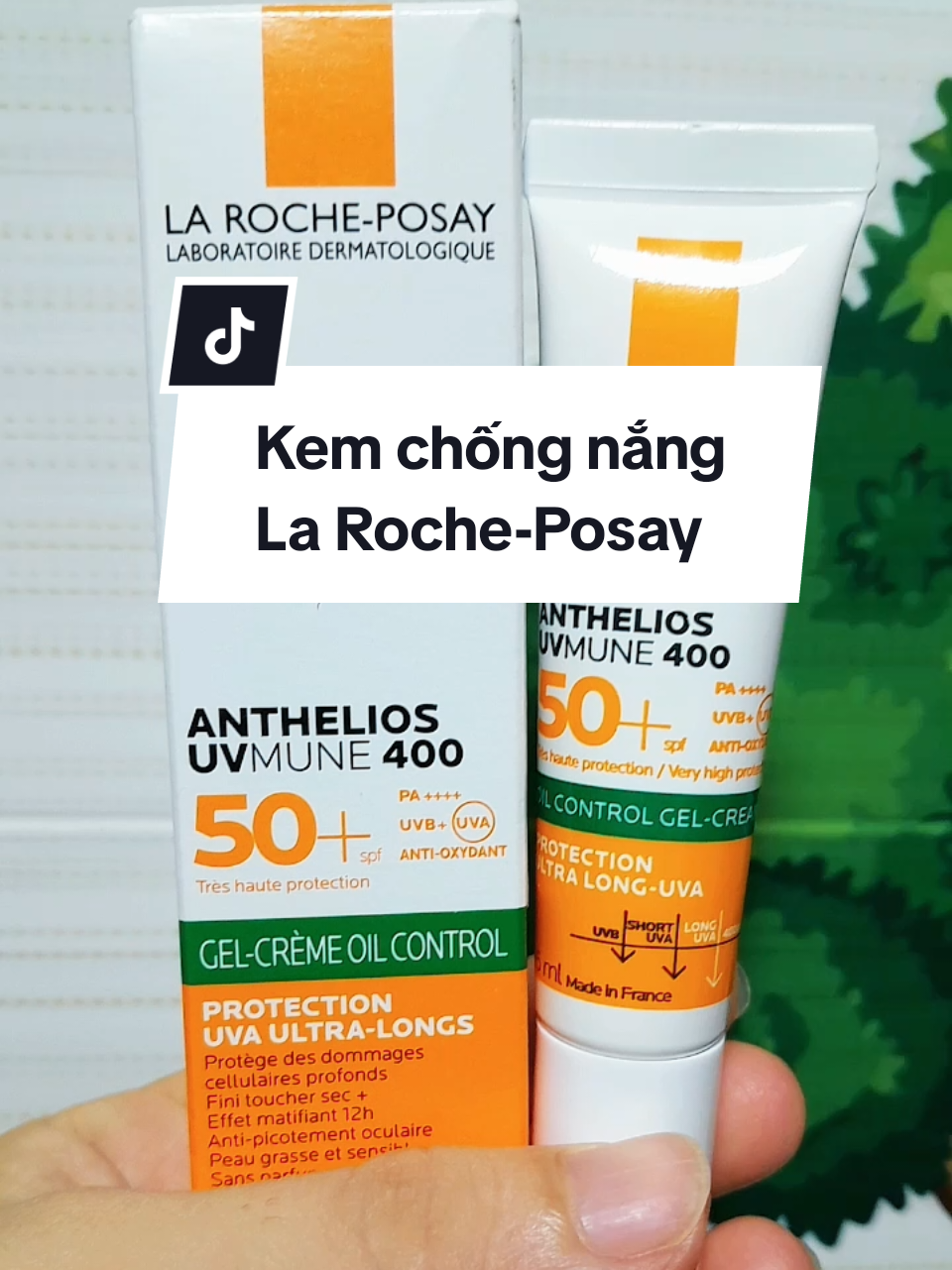 Kem chống nắng phổ rộng La Roche-Posay với chỉ số chống tia UV cao SPF50+, không bết dính, nhanh thẩm thấu cho da khô thoáng, bảo vệ da đến 12h. #xuhuong #bongriviu9 #kemchongnang #larocheposayvn #larocheposay 