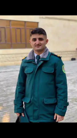 Sənsiz keçən bir gün bir il kimi gəlir ay Hüseyinim🥀