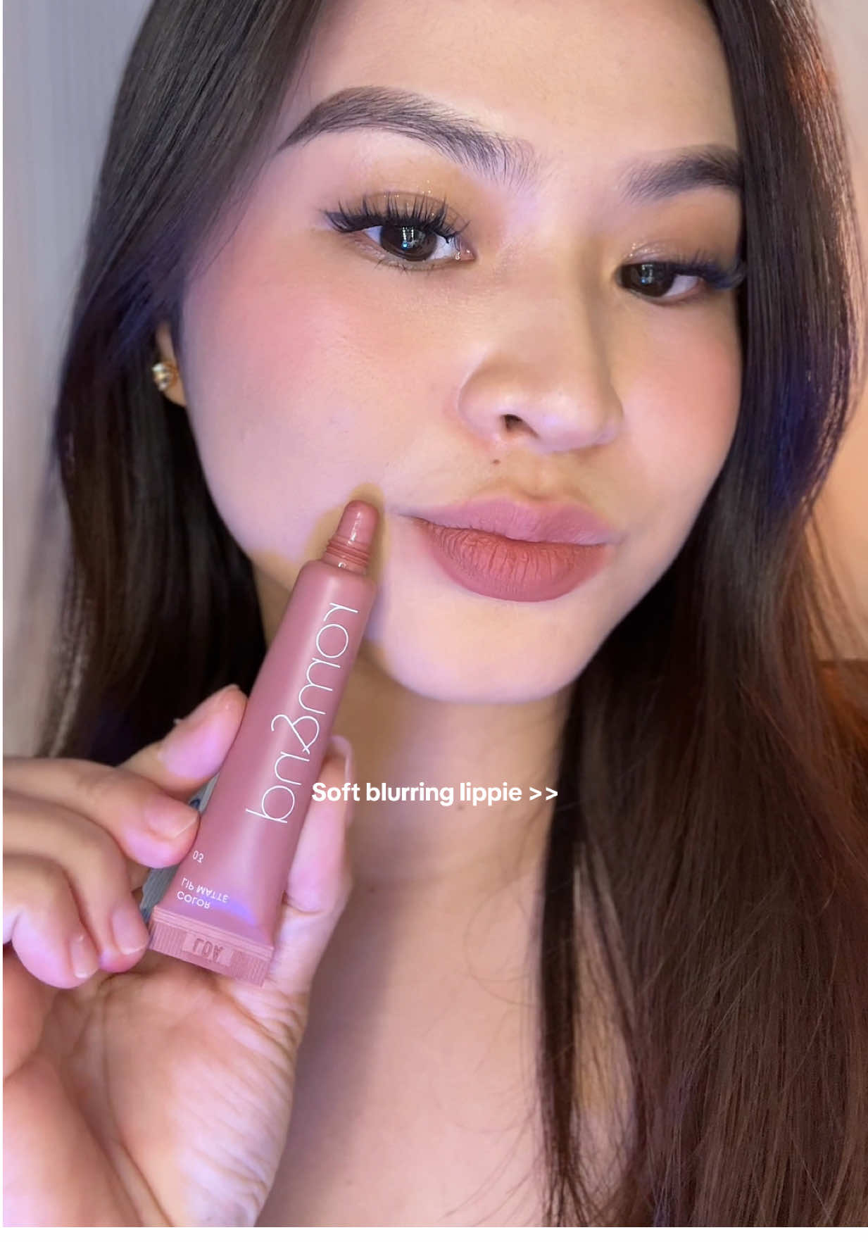 Walang tatalo sa shade na ‘to!! 🥴 Grbe napaka ganda sa lips #romand #romandliptint #lipstick #mattelipstick 