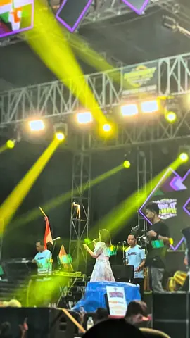 Puinuk tenan bun @Eva Aqwiella  #ojingjepara #fypシ゚viral #Rizalofficial #ojingtogether #romansa 