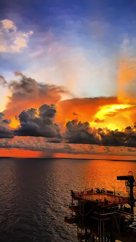 #offshoreVibeMalaysia🇲🇾 🇲🇾 #LangitRendahVibes🇲🇾🇲🇾 #sunsetvibes 🇲🇾 #fyppppppppppppppppppppppp  #fypシ゚ 