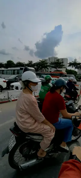 Chốt chặn chân cầu Đông Trù