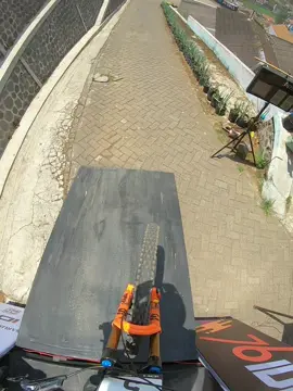 Urban downhill seri 1 di bromo🤩🔥