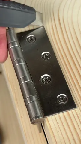 How to install door hinges beautifully. #woodworking #DIY 