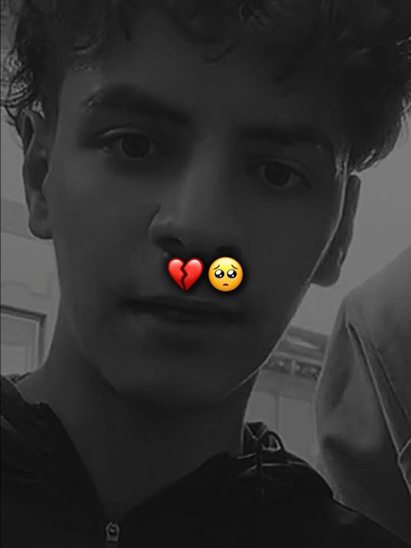 ياك انا سباب روحي عشوائي 💔🥺  #شاشة_سوداء🖤 #اكسبلورexplore #fypp #مصمم_فيديوهات🎬🎵 #الجزائر_تونس_المغرب 