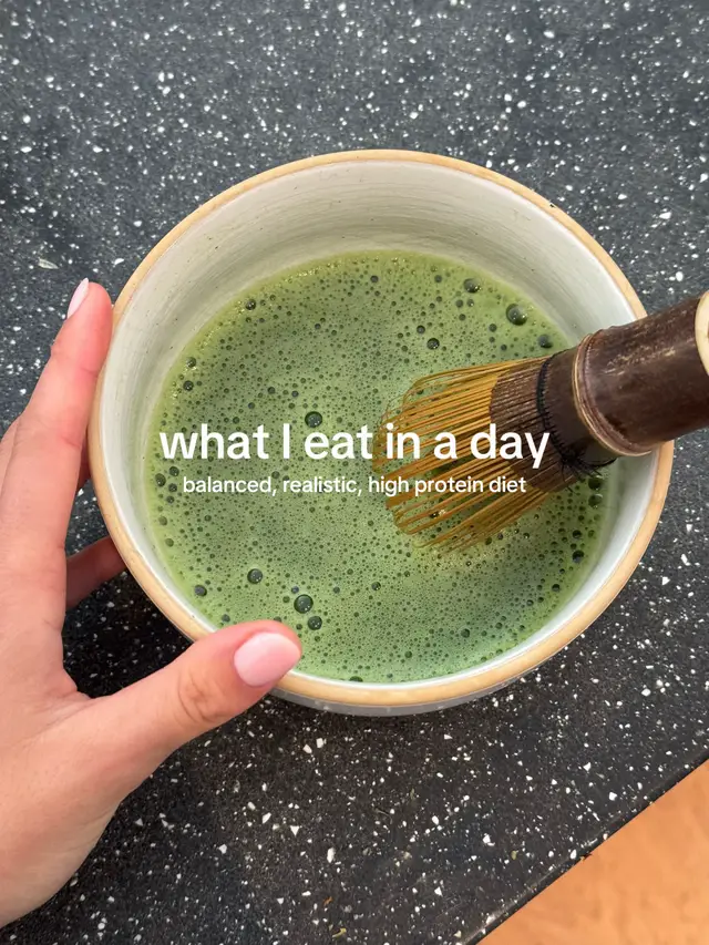Healthy meals, delicious but also balanced and high protein with a lil sweet treat thrown in the middle 🍵  #whatieat #nutrition #FoodTok #healthylifestyle #healthyfood 