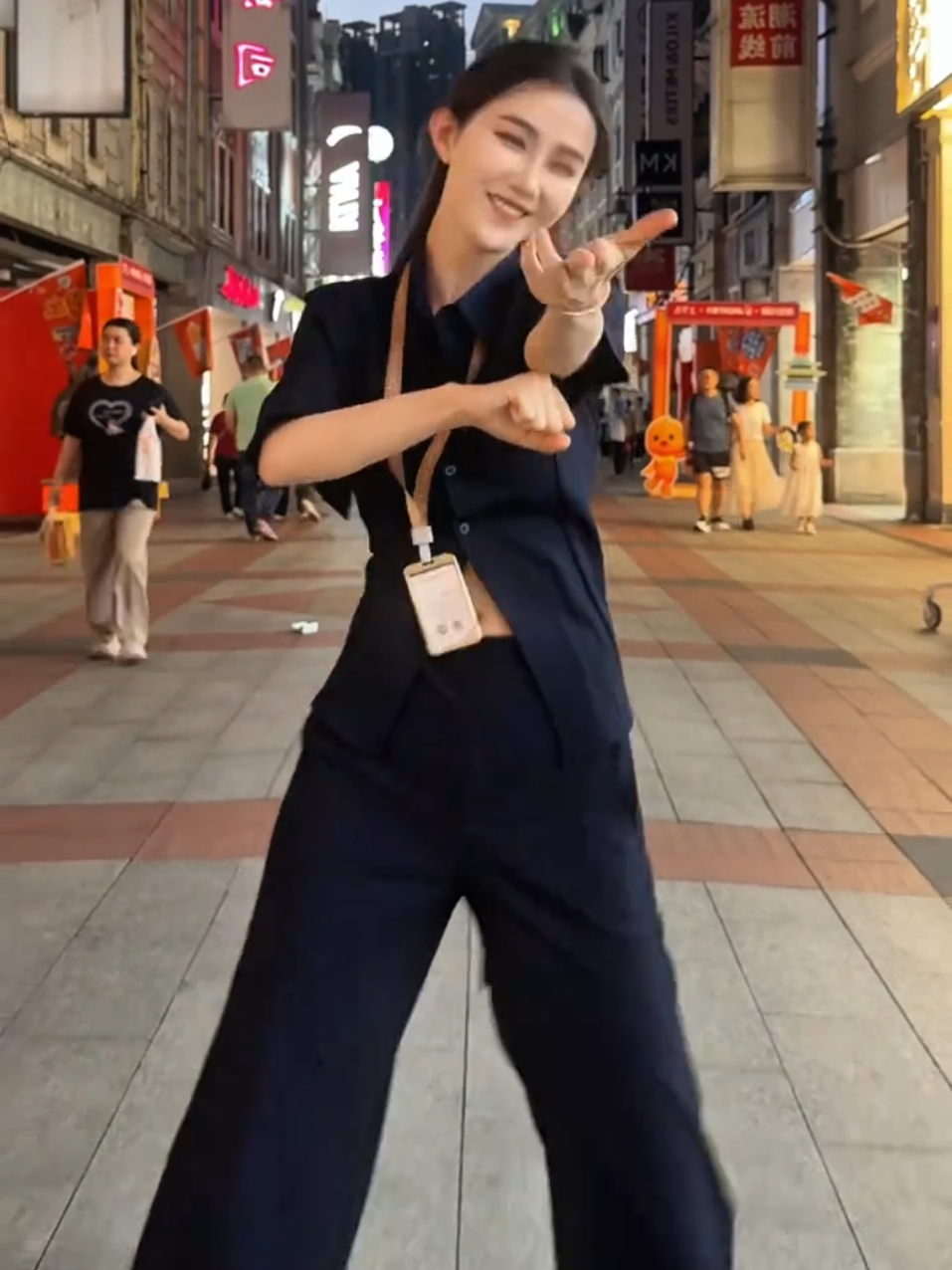 #户外舞蹈 #厂花 