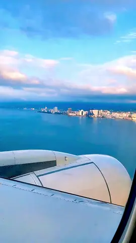 ✈️