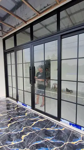 pintu sliding swing jumbo uk 400x270 aluminium alexindo kaca bening  owner @cukkk17fx  #pintuotomatis #pintuslidingswing #aluminiumpati #fypシ゚ 