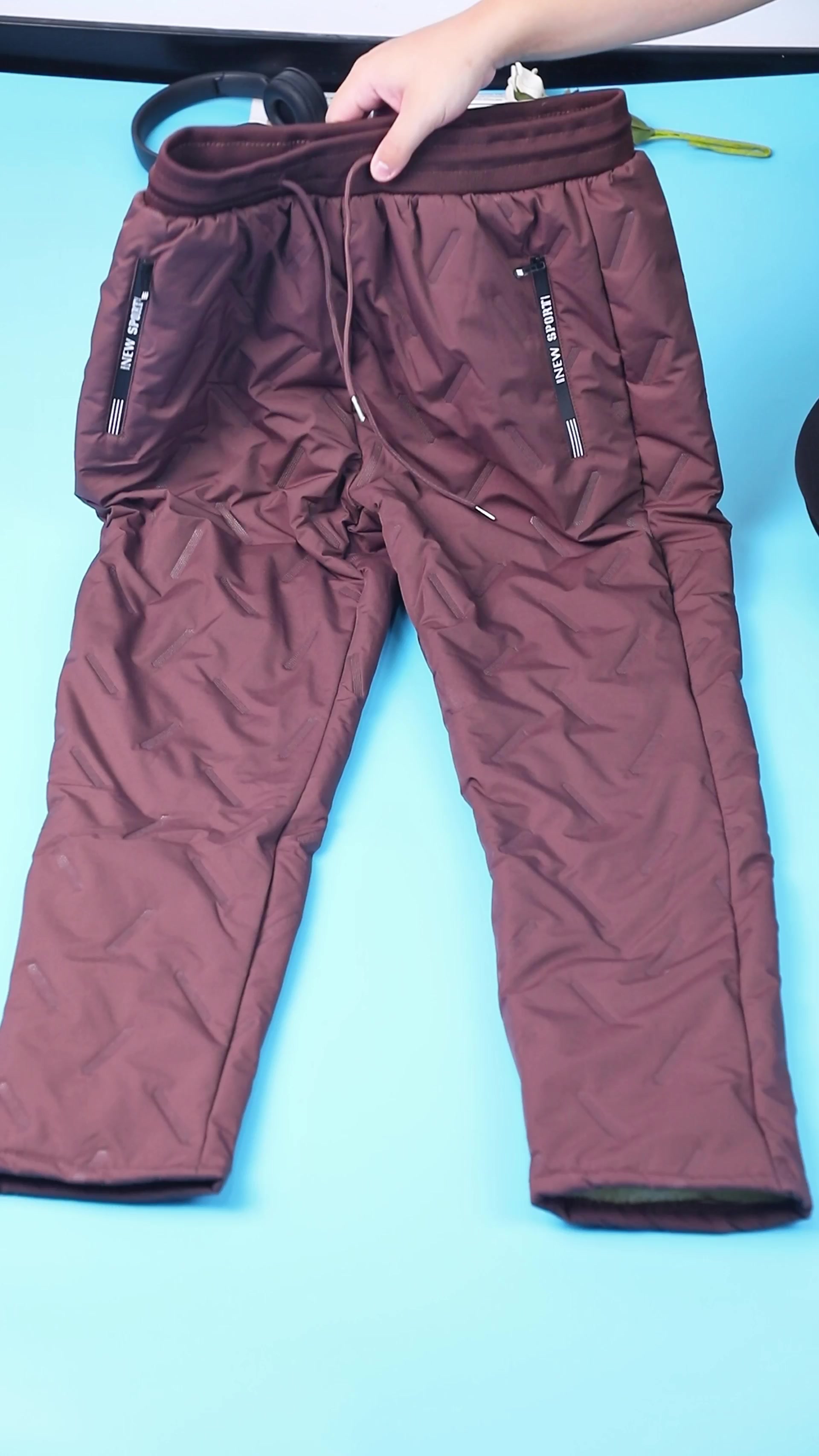 Warm Men's Thermal Winter Pants with Zippered Pockets Snowpants Ideal for Hiking Workouts & Outdoor Activities Machine Washable Elastic Waistband with Drawstring Perfect for Extreme Cold Weather Layering Solid Color Design Regular Fit Menswear Top #waterproofpants #wintermusthaves #leggingswithpocket #menscargopants #outdoorpants #winterleggings #zipperhoodie #thermalwear #wintergear #sweatshirtwithpockets