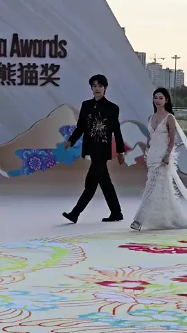 LUO YIZHOU & DUAN AOJUAN 