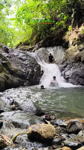 Sungai tidak pernah memilih jalannya, tapi ia selalu sampai ke tujuan.🍃🌊 #ceritapetualang #ceritasungai #alam_luwu #sungai_larompong #explorerantealang